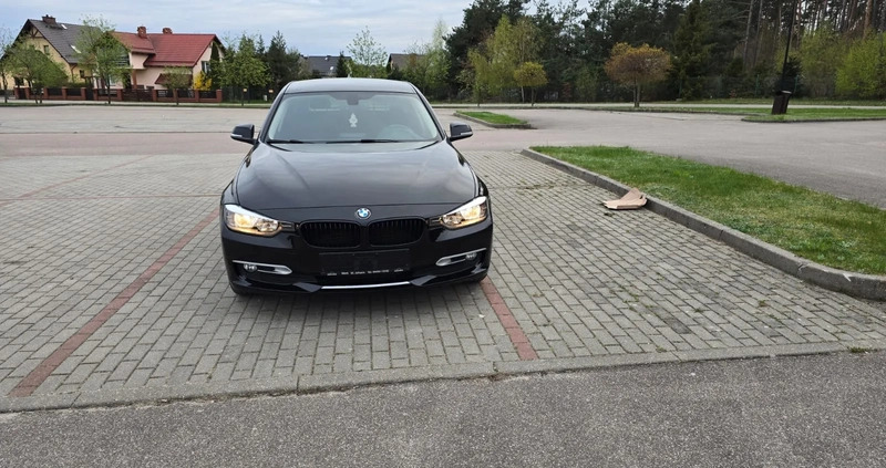 BMW Seria 3 cena 37900 przebieg: 240000, rok produkcji 2013 z Hajnówka małe 172
